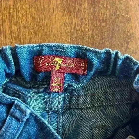 7 For All Mankind  Jeans - Picture 3 of 3